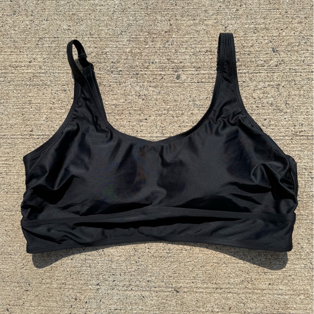 Torrid Wire Free Longline Black Scoop Neck Swim Top Adjustable Straps 2X 18-20